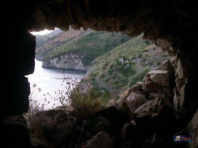 la cappellina dalla torre.JPG